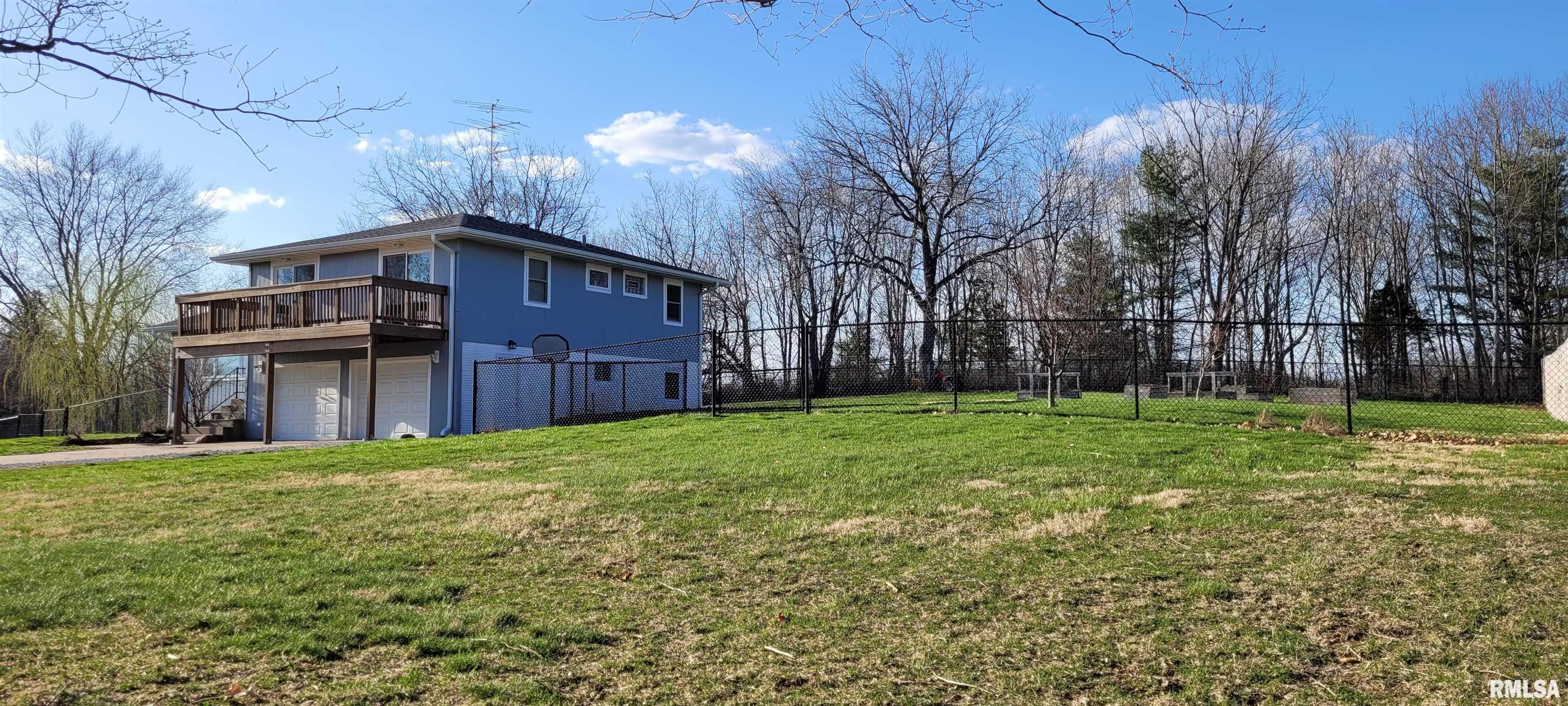 2751 Brookview Road Muscatine, IA 52761 - Photo 21 of 22 Gallery Image 21