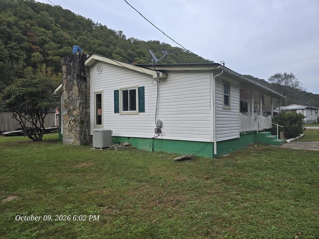70 Coalton Road Cyclone, WV 24827 - Photo 4 of 16 Gallery Image 4