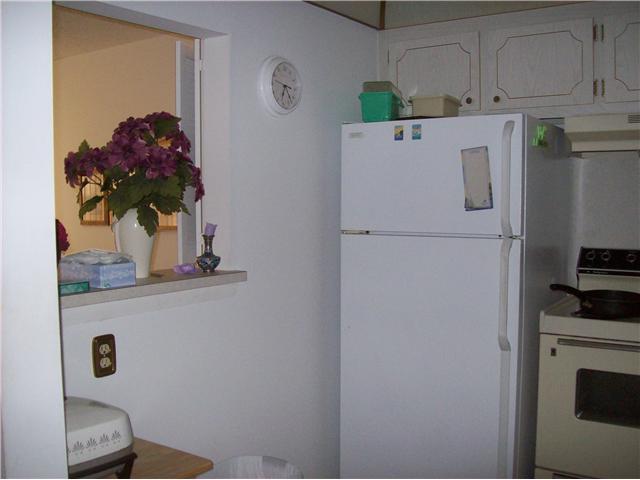 21 Preston A, Unit 21 Boca Raton, FL 33434 - Photo 6 of 9 Kitchen