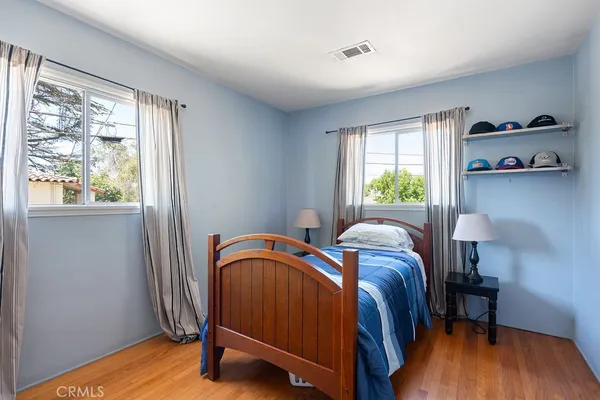 $1,995,000 | 4485 Myrtle Avenue, Long Beach, CA 90807