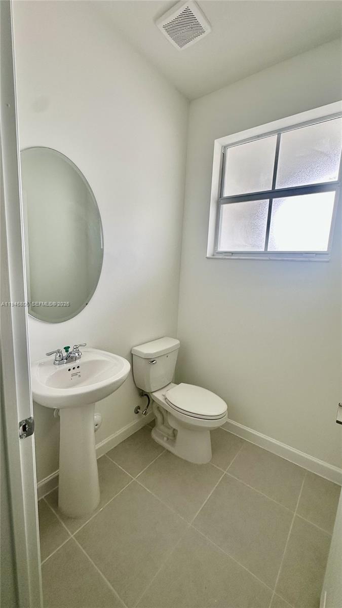 2713 Southeast 26th Road Homestead, FL 33035 - Photo 10 of 24