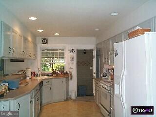 1310 Warner Road Jenkintown, PA 19046 - Photo 5 of 6 Gallery Image 5