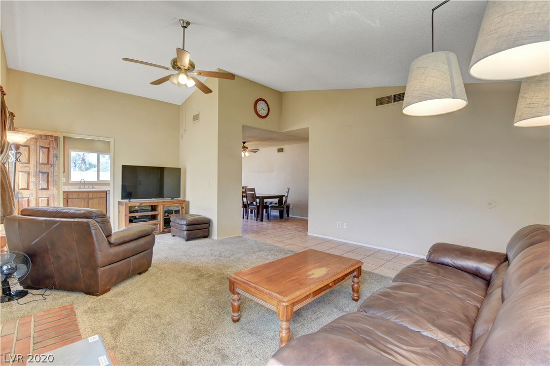 3116 Valleywood Road Henderson, NV 89014 - Photo 7 of 28 Gallery Image 7
