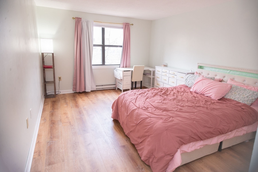 10 Wrentham Road, Unit 212 Worcester, MA 01602 - Photo 14 of 34