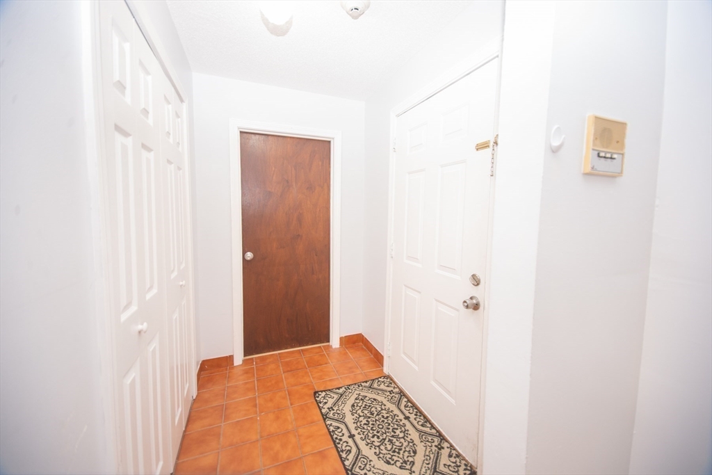 10 Wrentham Road, Unit 212 Worcester, MA 01602 - Photo 24 of 34