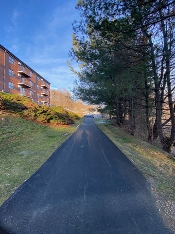 10 Wrentham Road, Unit 212 Worcester, MA 01602 - Photo 32 of 34