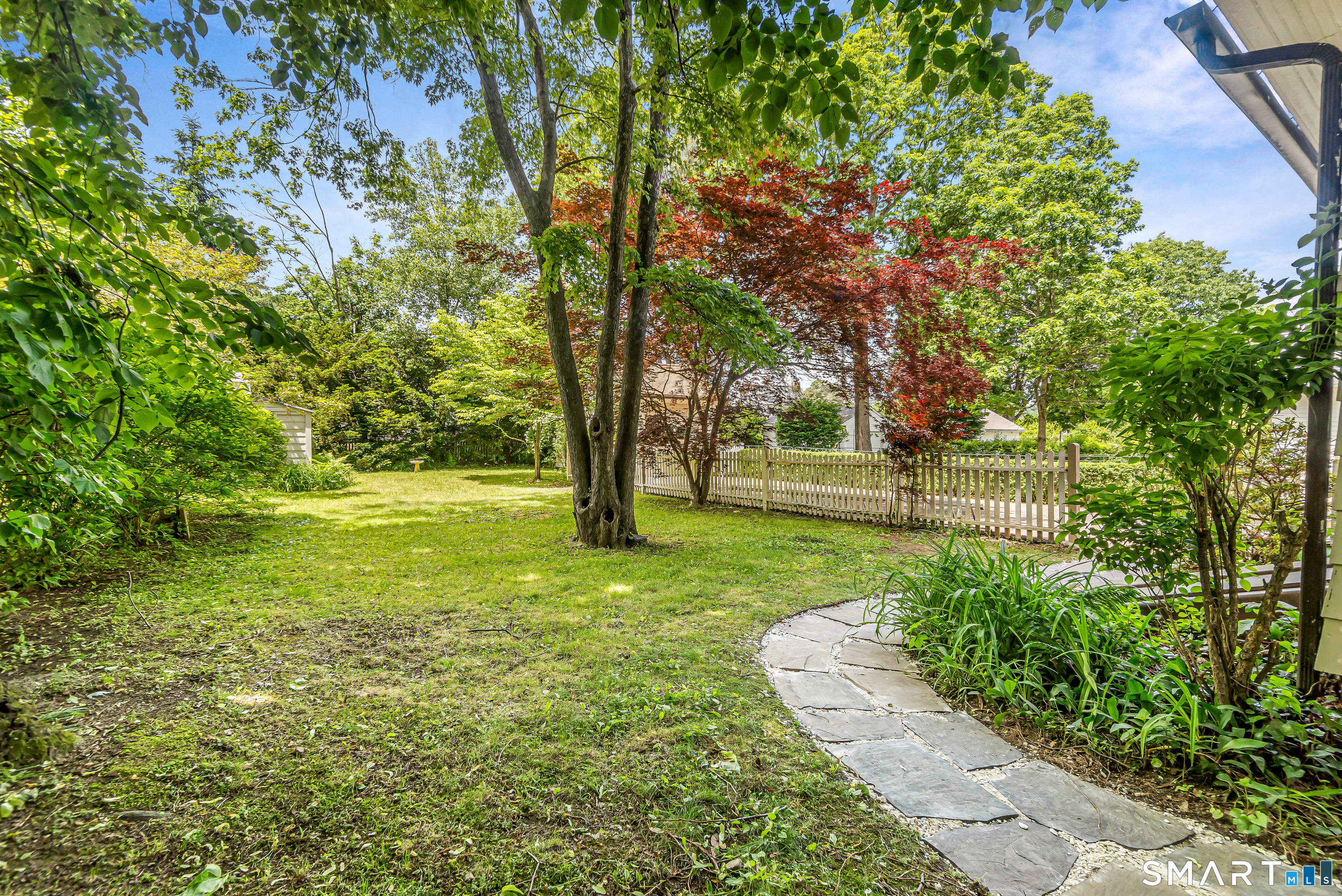 88 Coniston Avenue Waterbury, CT 06708 - Photo 32 of 39