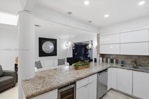 $1,175,000 | 6133 Southwest 44th Terrace, Miami, FL 33155