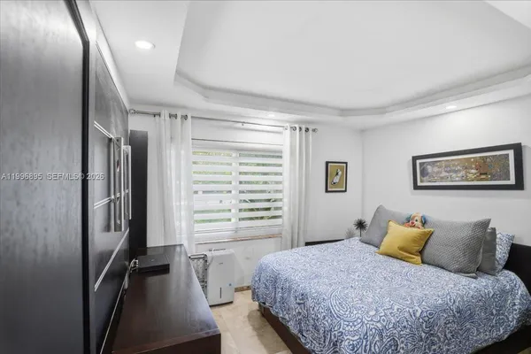 $1,175,000 | 6133 Southwest 44th Terrace, Miami, FL 33155