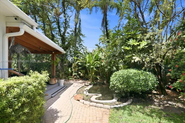 $1,175,000 | 6133 Southwest 44th Terrace, Miami, FL 33155