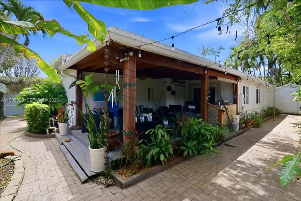 $1,175,000 | 6133 Southwest 44th Terrace, Miami, FL 33155