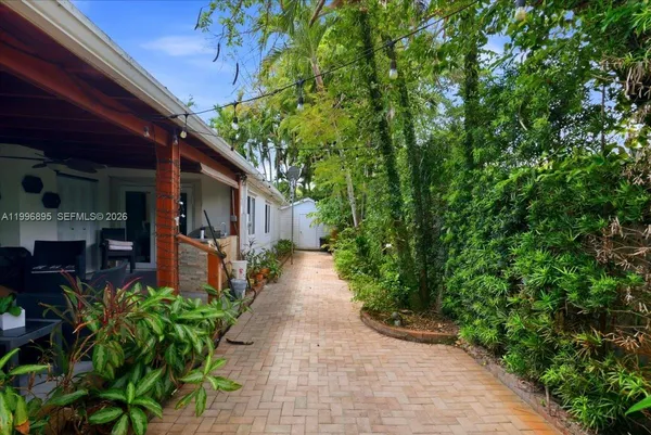 $1,175,000 | 6133 Southwest 44th Terrace, Miami, FL 33155