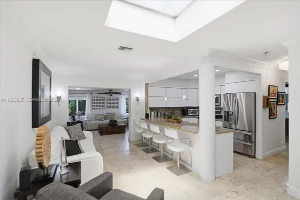 $1,175,000 | 6133 Southwest 44th Terrace, Miami, FL 33155