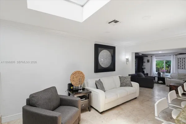 $1,175,000 | 6133 Southwest 44th Terrace, Miami, FL 33155
