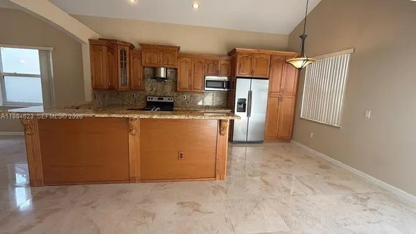 $4,400 | West Glen, Coral Springs, FL 33071