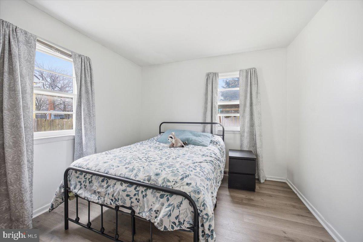 35 Rosedale Avenue Ewing, NJ 08638 - Photo 25 of 35 a bedroom with a bed and a window