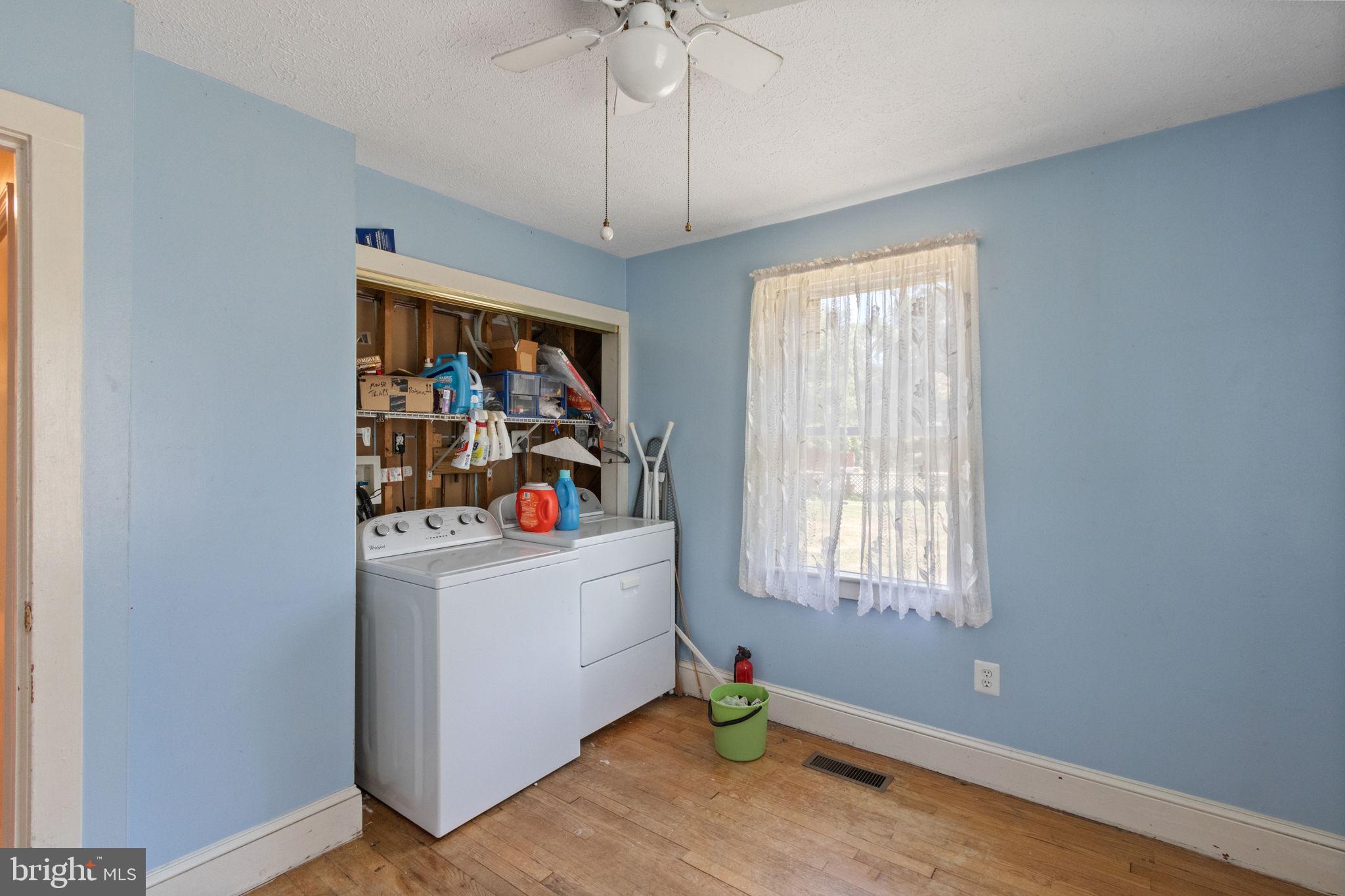 7707 Lorton Road Lorton, VA 22079 - Photo 35 of 62 Bedroom/Laundry toom