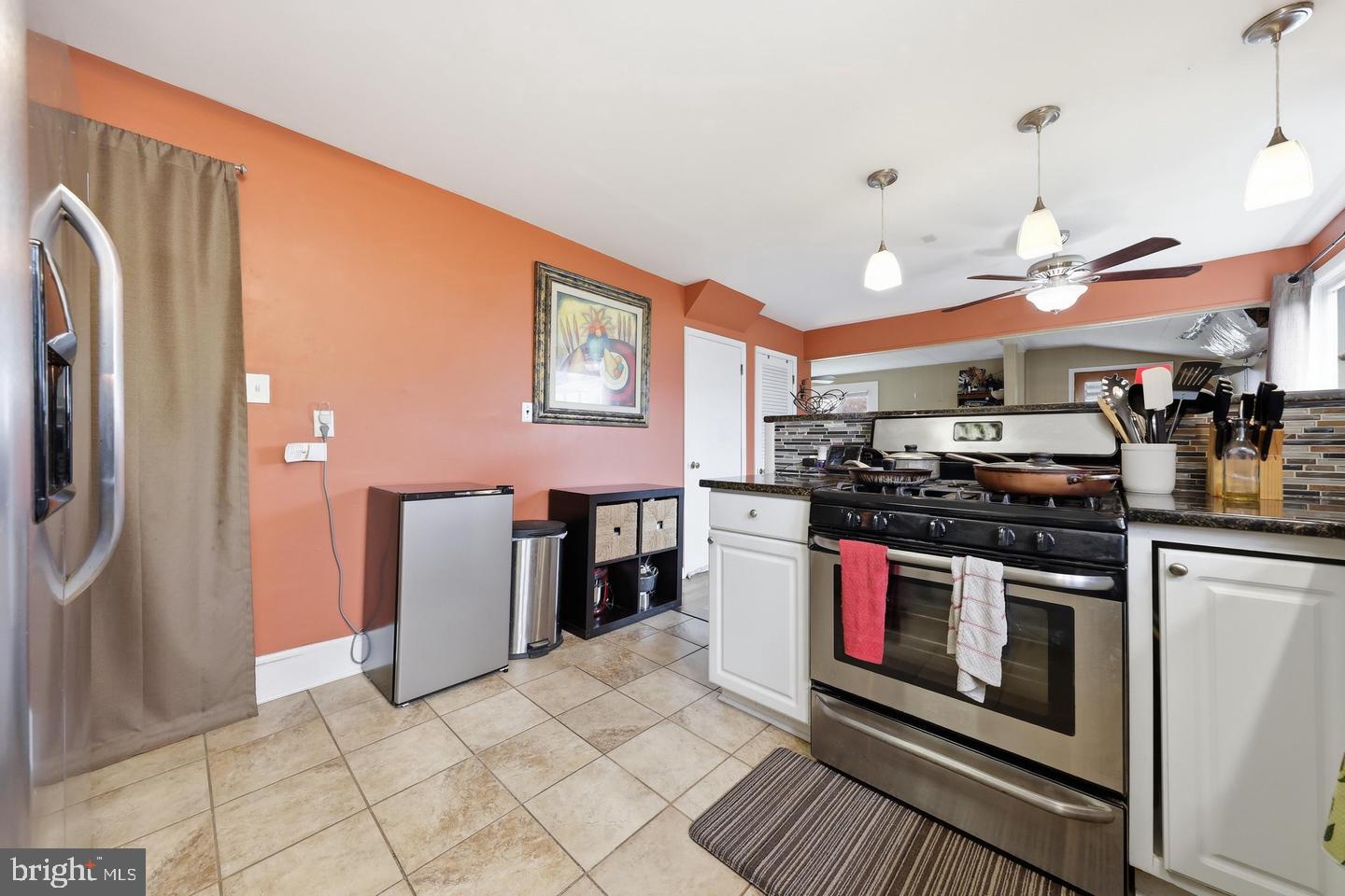 25327 Highfield Road Cascade, MD 21719 - Photo 13 of 52 Kitchen
