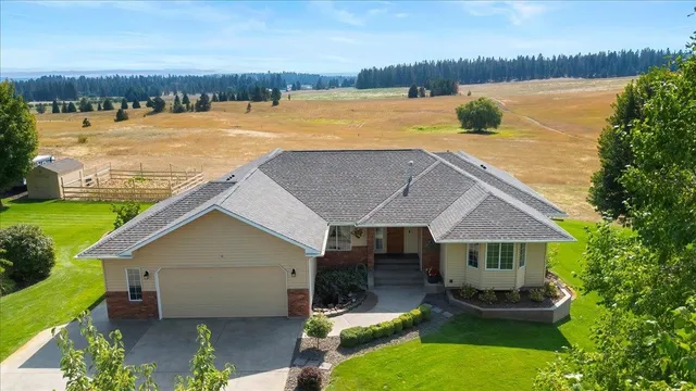 $899,900 | 304 East Burk Road, Colbert, WA 99005