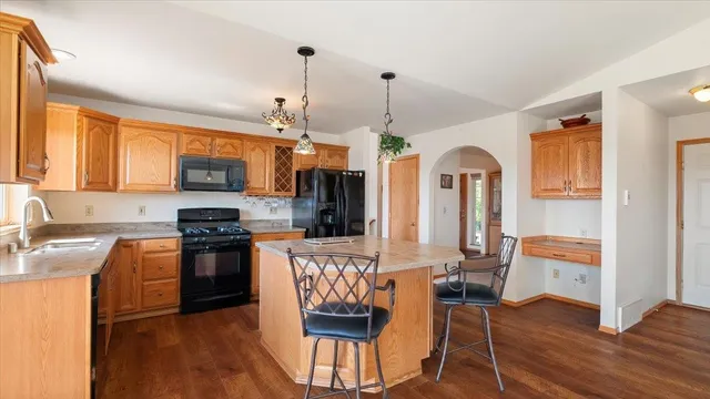 $899,900 | 304 East Burk Road, Colbert, WA 99005