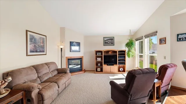 $899,900 | 304 East Burk Road, Colbert, WA 99005