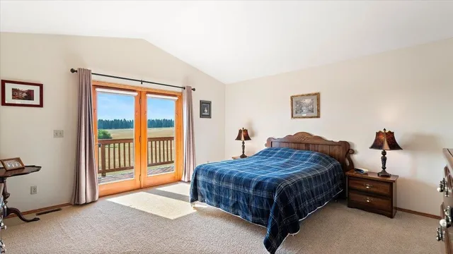 $899,900 | 304 East Burk Road, Colbert, WA 99005