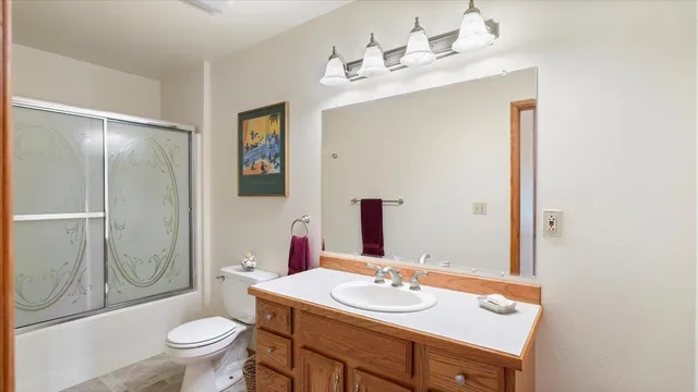 $899,900 | 304 East Burk Road, Colbert, WA 99005