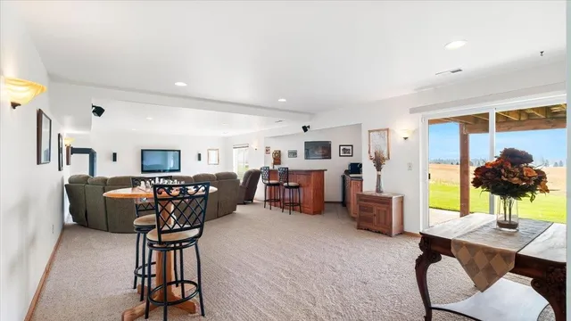 $899,900 | 304 East Burk Road, Colbert, WA 99005