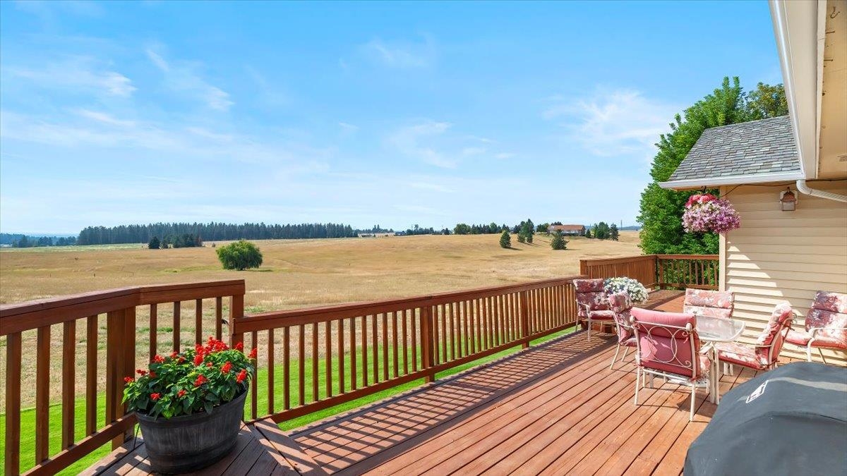 304 East Burk Road Colbert, WA 99005 - Photo 29 of 36