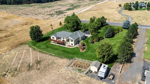 $899,900 | 304 East Burk Road, Colbert, WA 99005