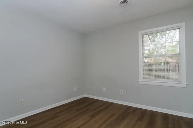 $1,300 | 818 Varsity Drive, Wilmington, NC 28403