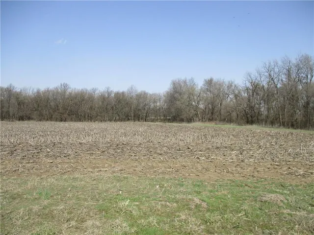 $180,000 | Northwest Star Valley Road, Columbus, KS 66725