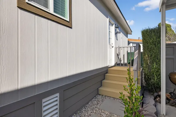$525,000 | 7368 Hollister Avenue, Unit SPC 27, Goleta, CA 93117