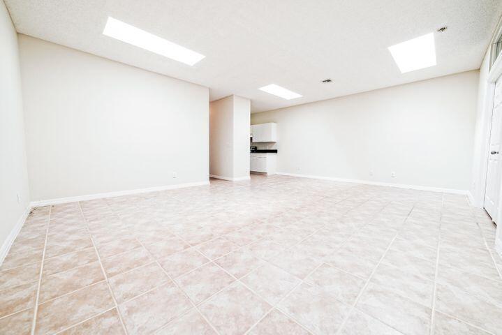 675 Ipswich Street Boca Raton, FL 33487 - Photo 9 of 24 20211008212556381679000000-o
