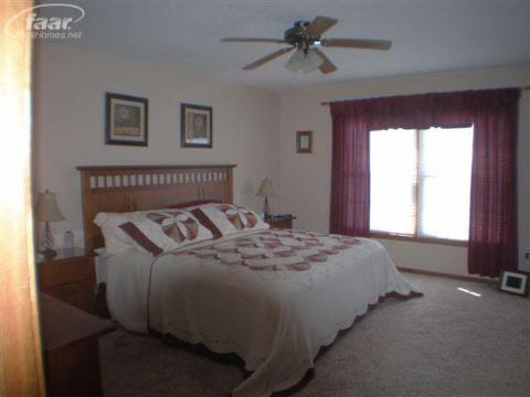 1610 Dixon Road Caro, MI 48723 - Photo 5 of 15 20247604-4.JPG