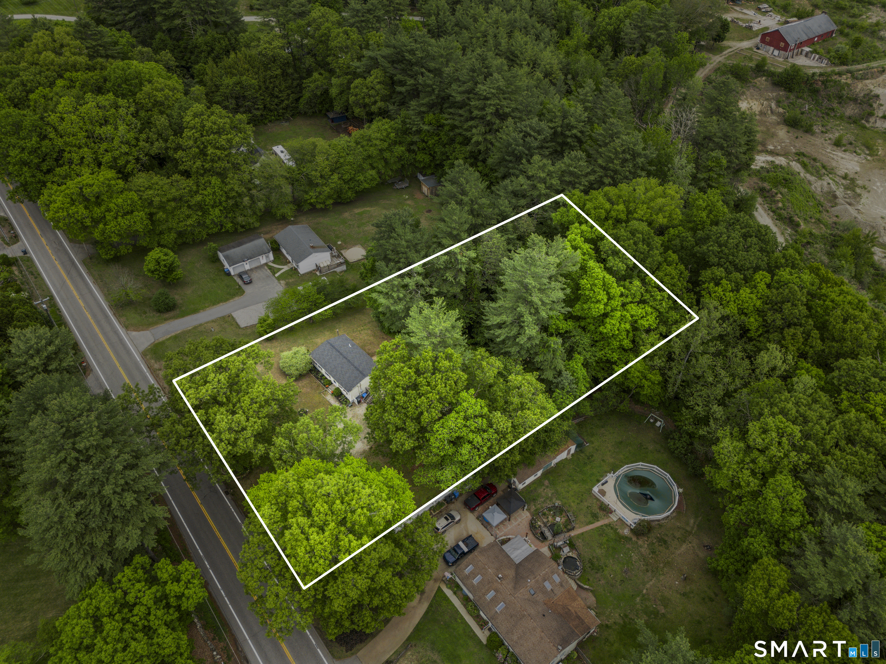 558 Wauregan Road Brooklyn, CT 06234 - Photo 3 of 30