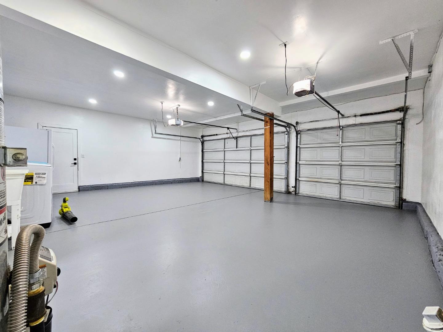 17675 Laurel Road Morgan Hill, CA 95037 - Photo 34 of 49 a view of a garage