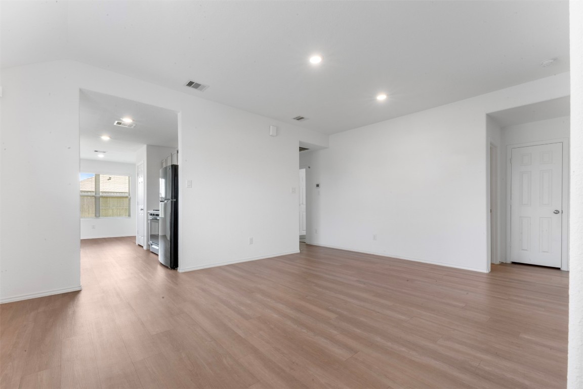 14506 Broadbury Pond Road Rosharon, TX 77583 - Photo 7 of 25