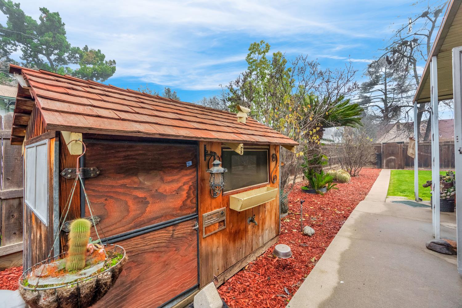 1912 North Vagedes Avenue Fresno, CA 93705 - Photo 34 of 39