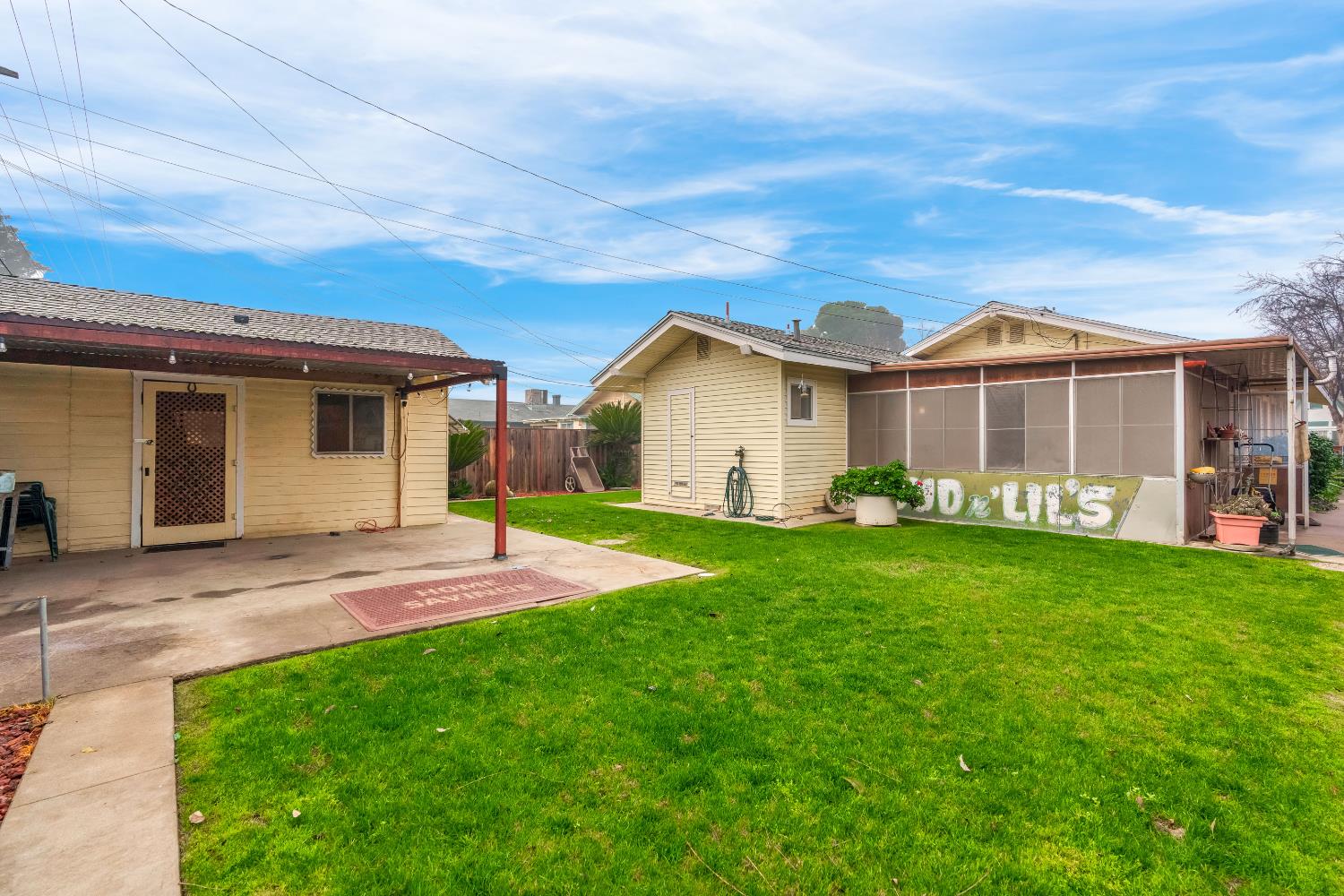1912 North Vagedes Avenue Fresno, CA 93705 - Photo 38 of 39