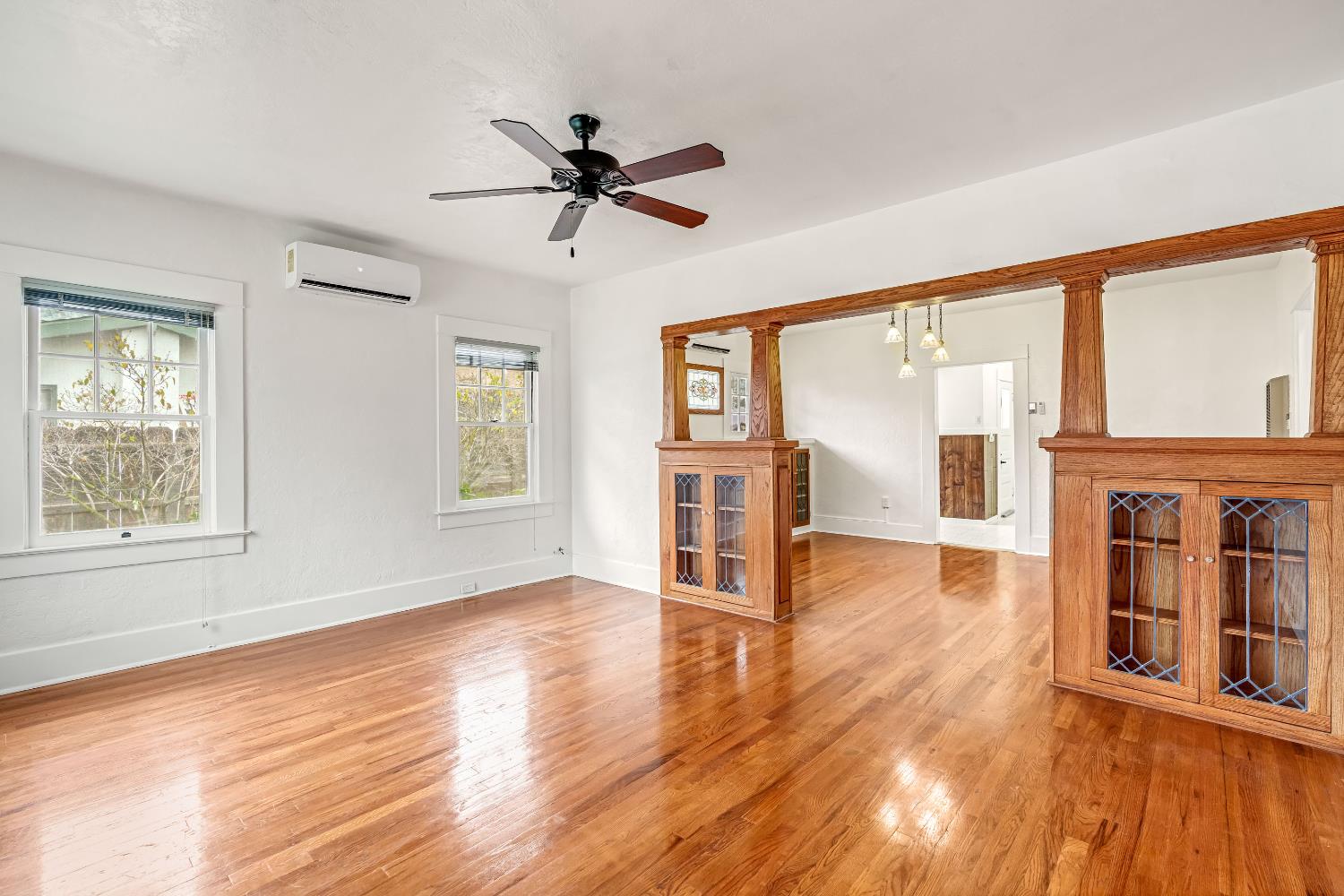 1912 North Vagedes Avenue Fresno, CA 93705 - Photo 5 of 39