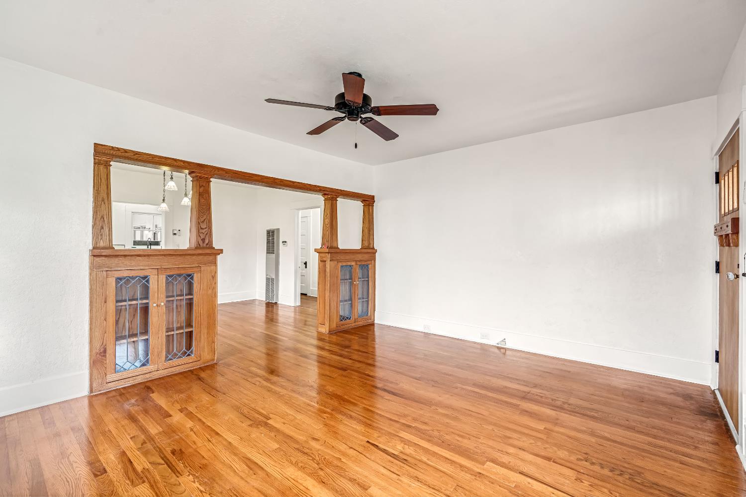 1912 North Vagedes Avenue Fresno, CA 93705 - Photo 8 of 39