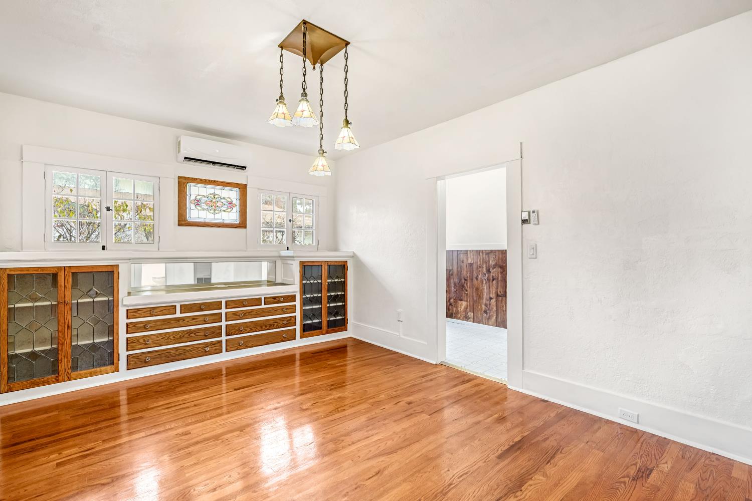 1912 North Vagedes Avenue Fresno, CA 93705 - Photo 9 of 39