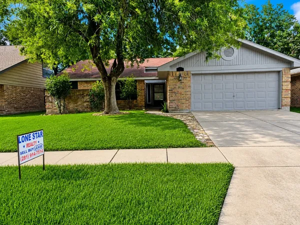$2,200 | 12110 Hedgedown Drive, Houston, TX 77065