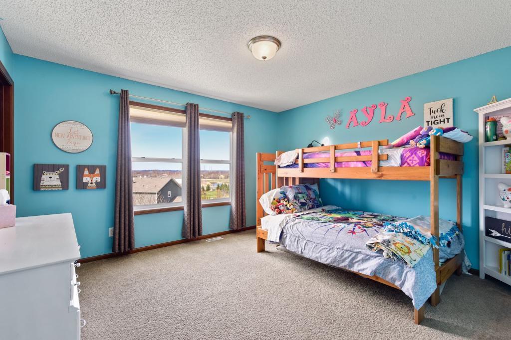 7071 Oak Ridge Court Shakopee, MN 55379 - Photo 18 of 30 Gallery Image 18