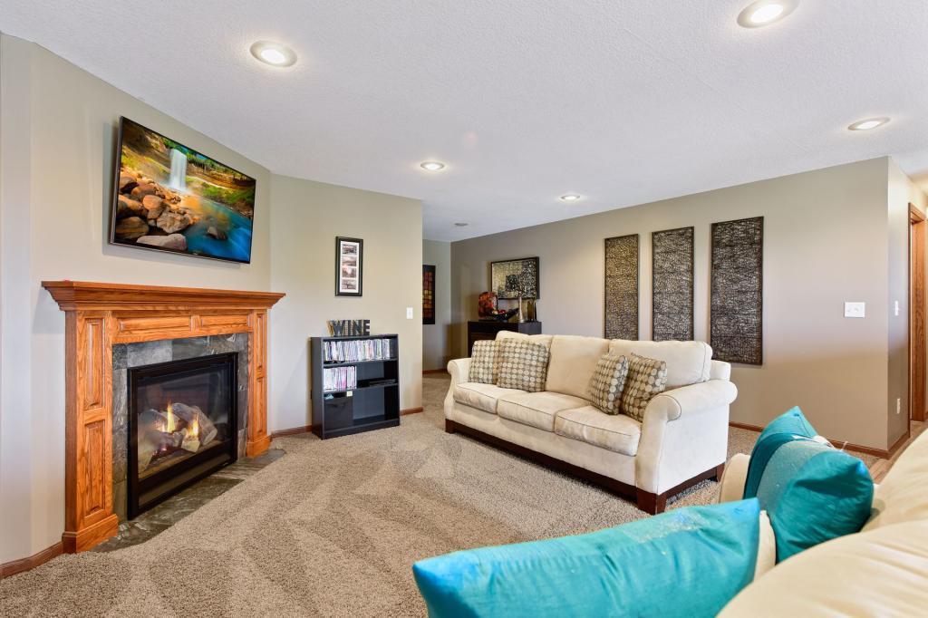 7071 Oak Ridge Court Shakopee, MN 55379 - Photo 24 of 30 Gallery Image 24