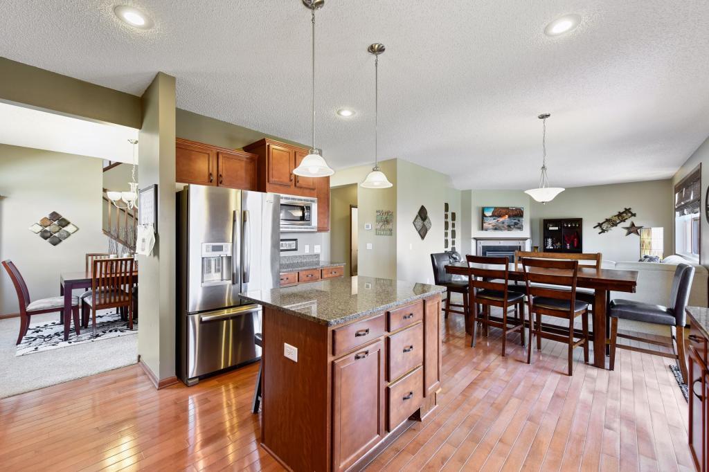 7071 Oak Ridge Court Shakopee, MN 55379 - Photo 6 of 30 Gallery Image 6