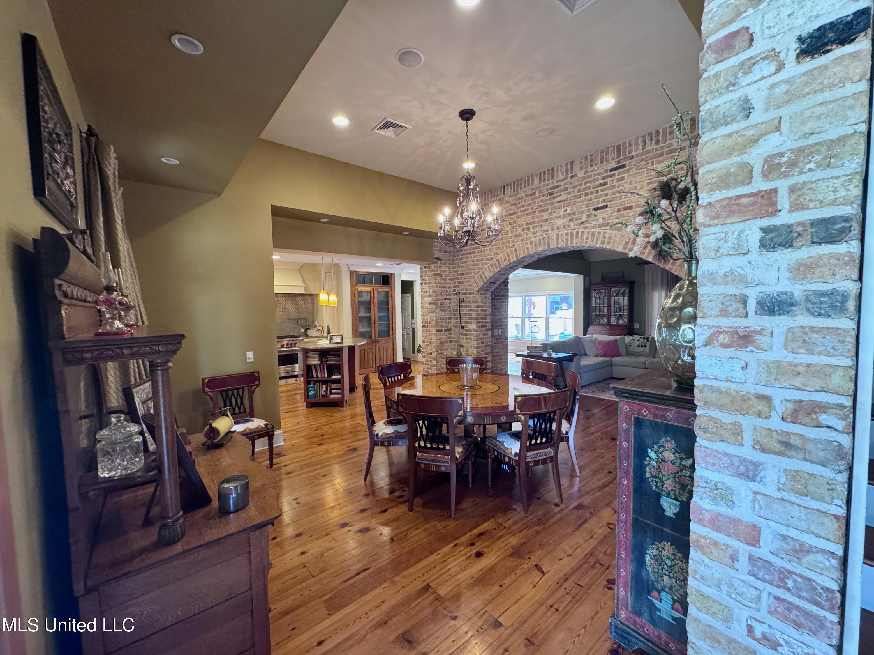 236 Sawbridge Drive Ridgeland, MS 39157 - Photo 5 of 91 IMG_4002