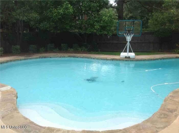 236 Sawbridge Drive Ridgeland, MS 39157 - Photo 90 of 91 pool2