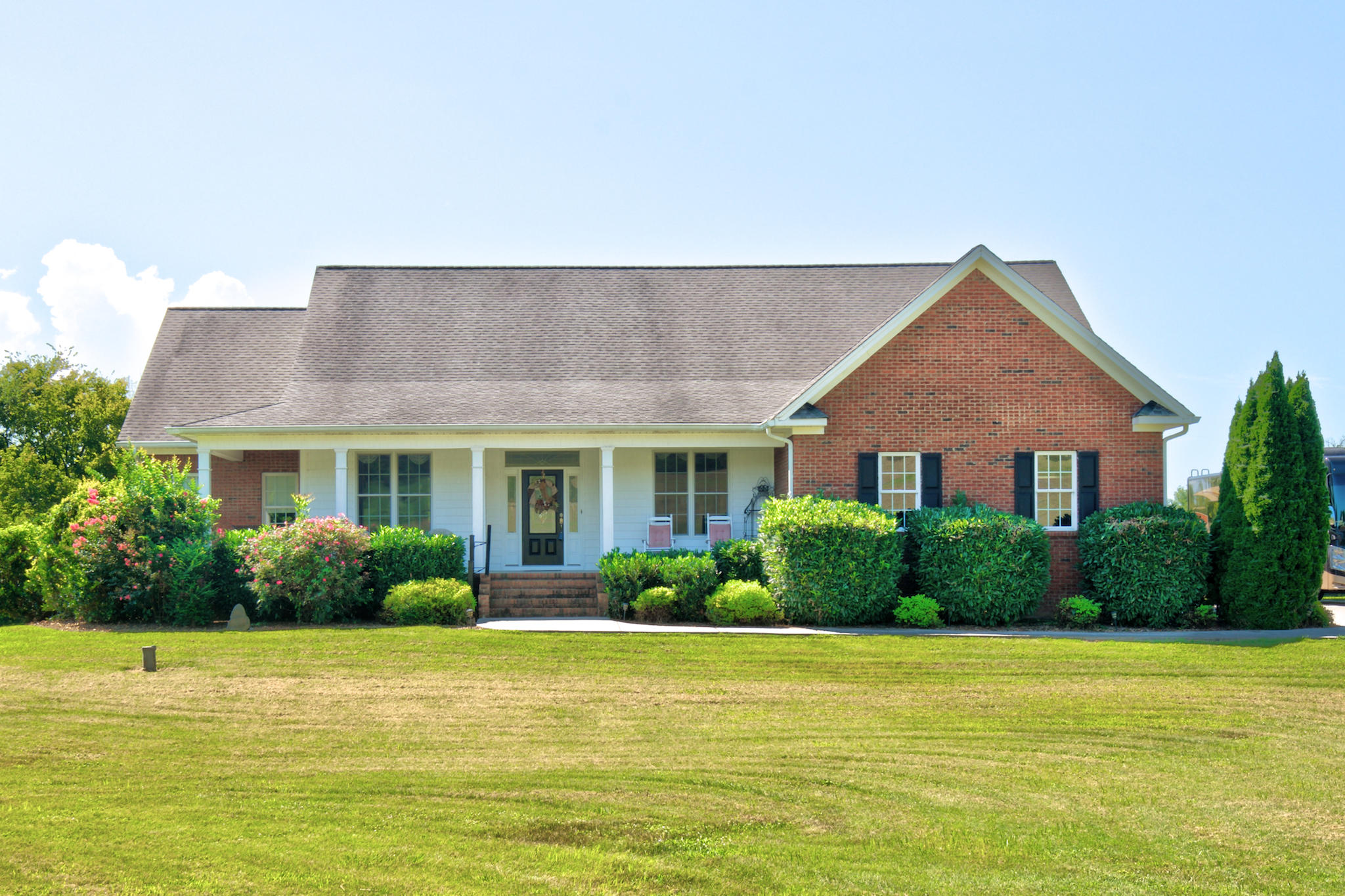 693 Pinhook Rd. 4